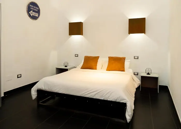 Diomede Rooms - Manfredi Homes&Villas
